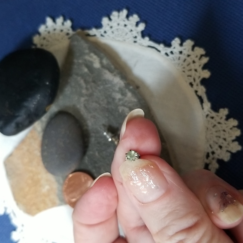 🔹️RHINESTONE EARRINGS - Picture 3 of 7